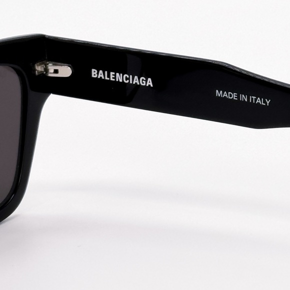 NEW BALENCIAGA BB0307SA 001 SUNGLASSES BLACK SQUARE WOMEN EYEWEAR - Picture 7 of 9